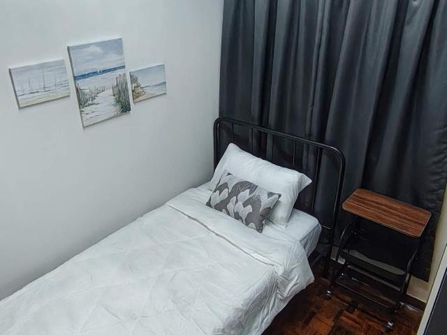FEMALE UNIT FOR RENT @ DE TROPICANA, KUCHAI LAMA SINGLE ROOM 3