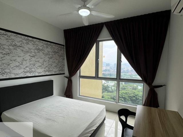 Female Unit Fully Furnished Master Room near KLCC