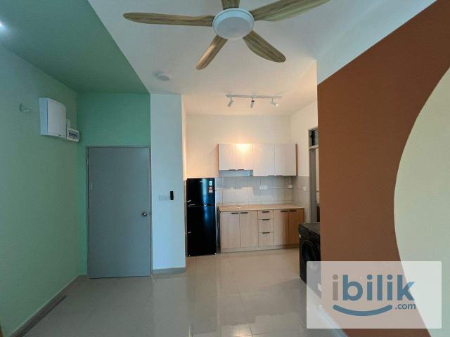 FEMALE Unit/ Fully Furnished Master Room / Ready to Move In