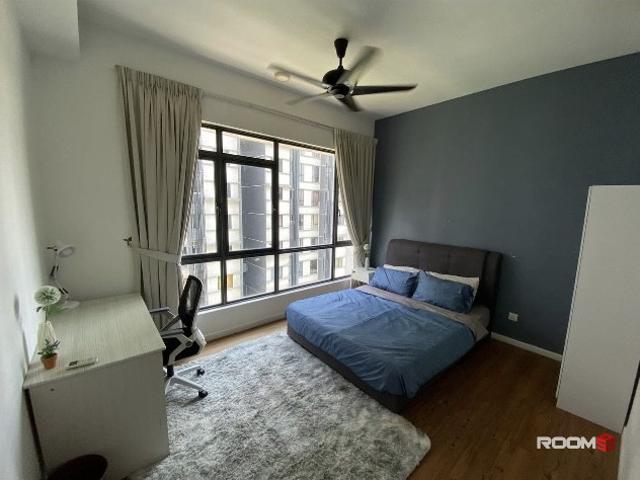‍♀️Female Unit] Fully Furnished Master Room w speedy WiFi FREE Utilites & Cleaning Utropolis Glenmarie, Shah Alam