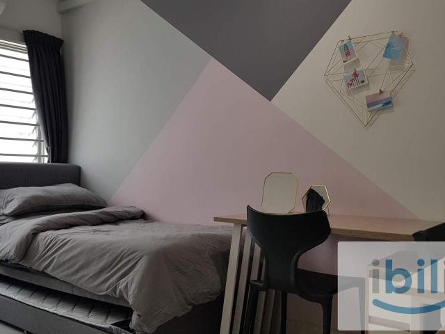 Female Unit Fully Furnished Room for Rent at Subang 2