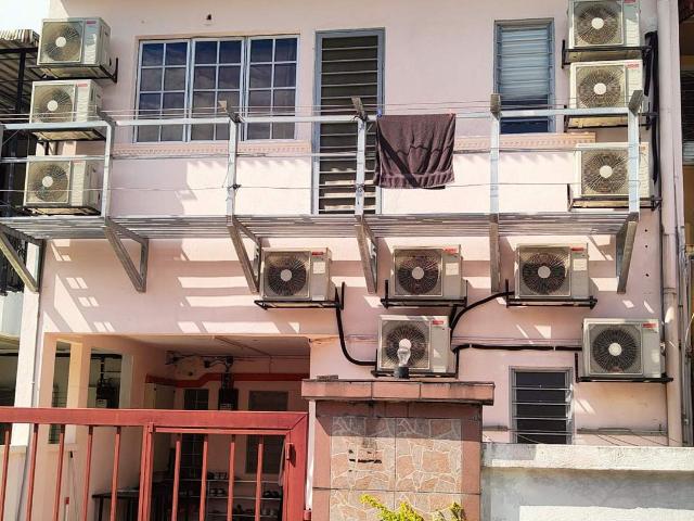 Female Unit, Lorong Pendita, Tmn Connaught