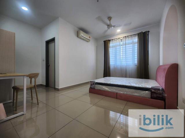 Female Unit Master Bedroom For Rent @ Seksyen 22 Shah Alam