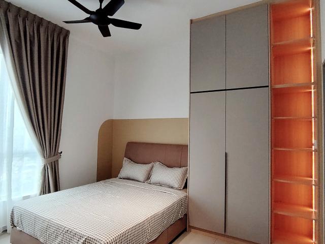 Female Unit Master Room 1 min to LRT Salak Selatan ⭐⭐⭐⭐⭐