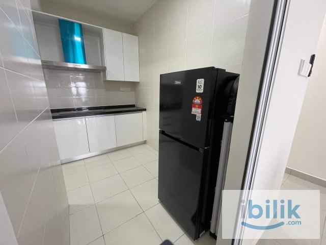 Female Unit Master Room with aircond at Cyberjaya Aspire Residence available starting Sept26