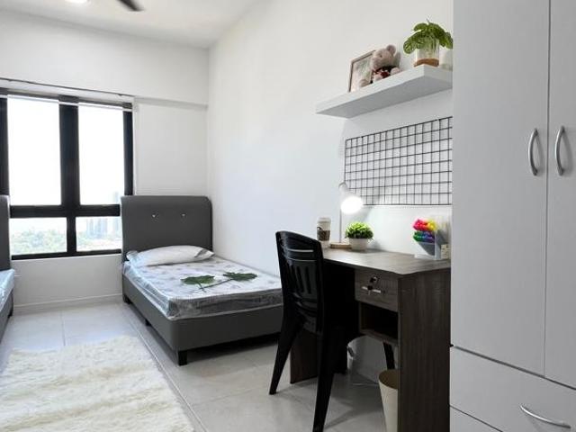 Female Unit Master Room | available move in immediately |
