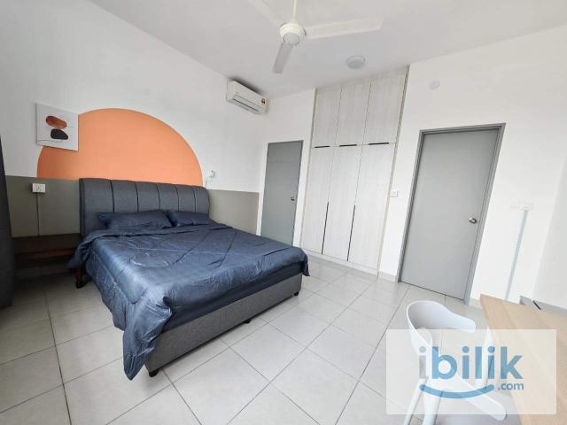 Female Unit Master Room Fully Furnished 5mins walking to MRT cheras