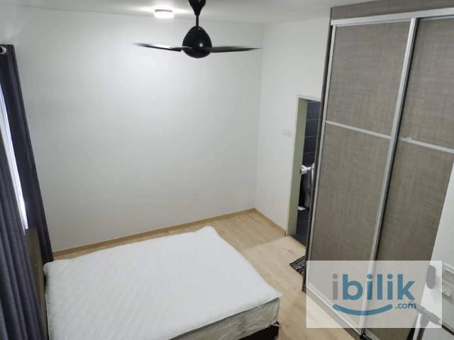 FEMALE UNIT_Master Room_Parkhill Residence