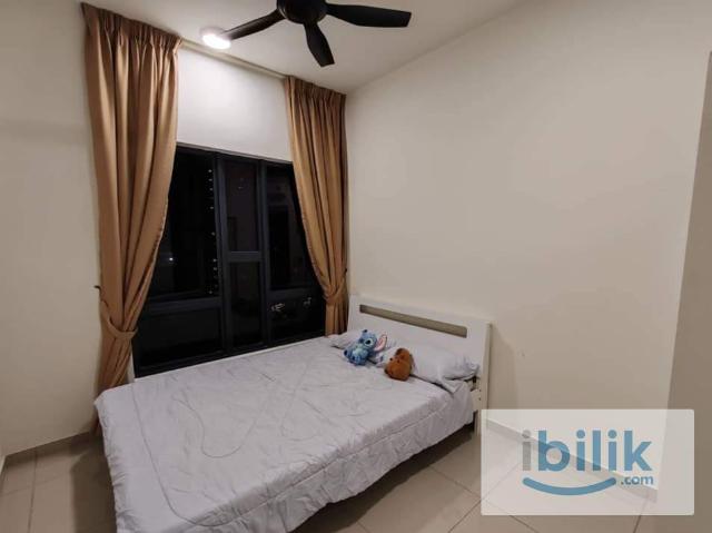 Female unit medium room at D'Cosmos, Damansara Perdana, PJ Trader Center, Mutiara Damansara MRT IPC Ikea