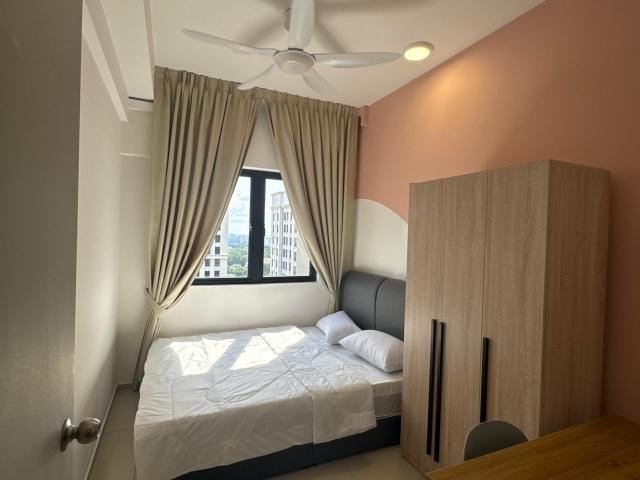 [Female unit] Middle Room @ Equine Residence Fully Furnished Seri Kembangan