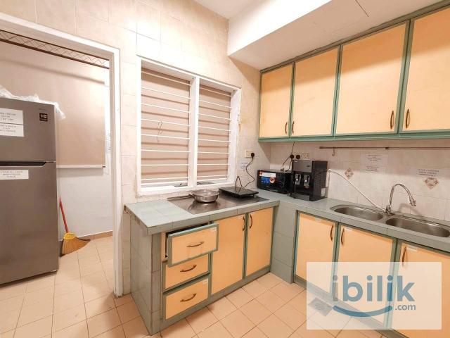 Female unit middle room. Ready Move In