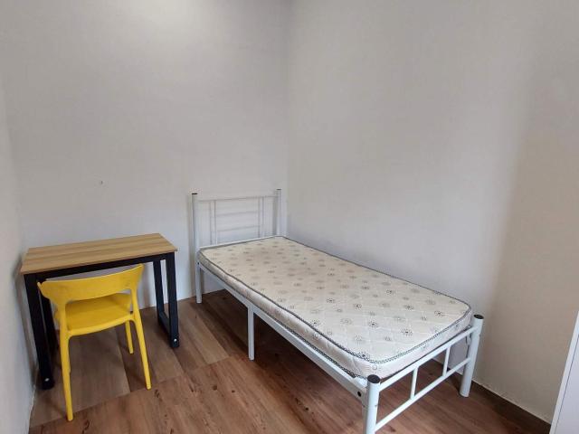 Female unit | near to SS2 Night market | 0 deposit
