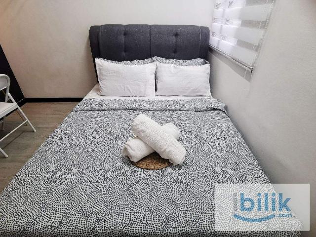 Female Unit PJS 7 Bandar Sunway Master Room Walk to Taylors NO PARTITION