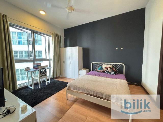 Female Unit @ Regalia Residence | Zero Deposit | Near Train Station and Sunway Putra Mall