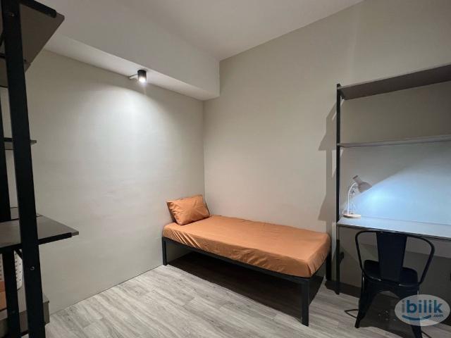 ‼️ FEMALE Unit ‼️Room for Rent near LRT USJ 21 Subang Jaya