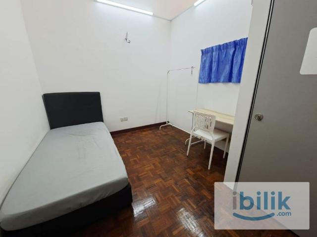 FEMALE UNIT ROOMS FOR RENT @ BANDAR UTAMA, PJ!