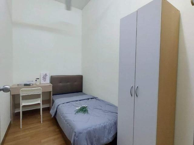 [Female unit] rm 600 mrt maluri~amaya maluri