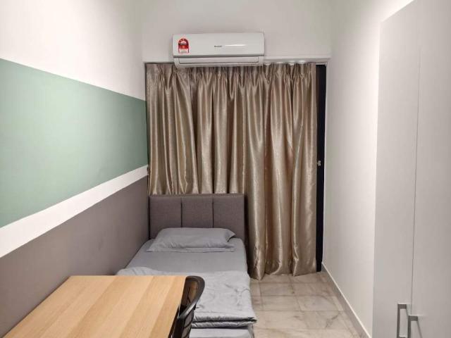 Female unit single balcony room next hospital hkl titiwangsa
