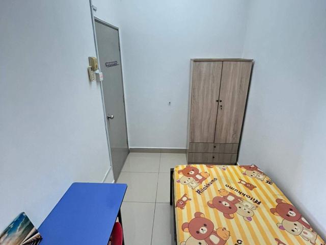 Female Unit Single Room Kota Damansara