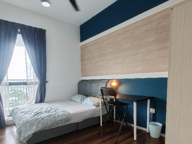 {Female unit}Middle room@Sqwhere Sungai Buloh