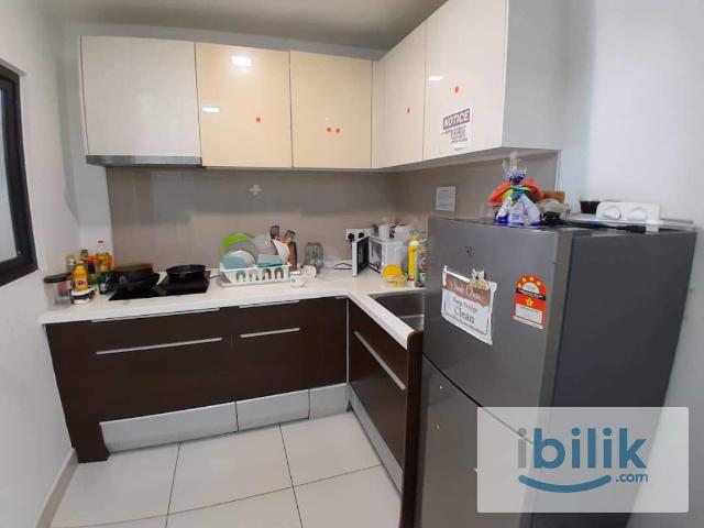 Female UnitInclude UtilitiesMiddle Queenbedroom with windows and AC located in D'sara Sentral
