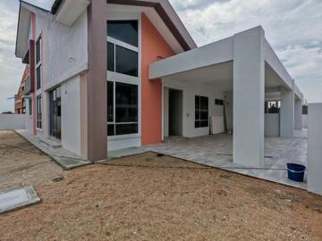 Fenced up Guarded 15sty Semi d 5 rooms KlemeruMeru Klebang Ipoh
