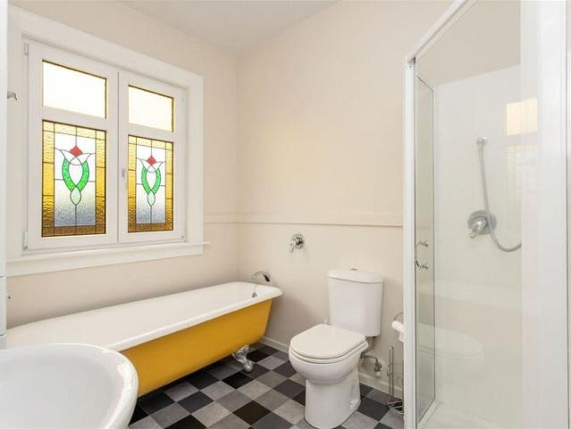 fendalton, 3 bedrooms