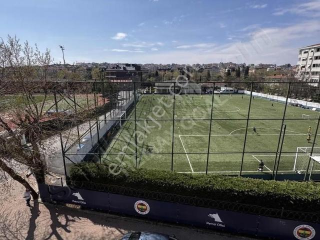 Fenerbahçe Tesislerinin Karşısında Full Eşyalı Ve Teraslı Daire
