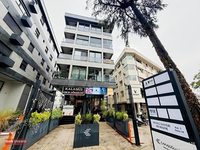 FENERYOLU BAĞDAT CAD. İŞYERİ KONUTA UYGUN KİRALIK 3+2 DUBLEKS