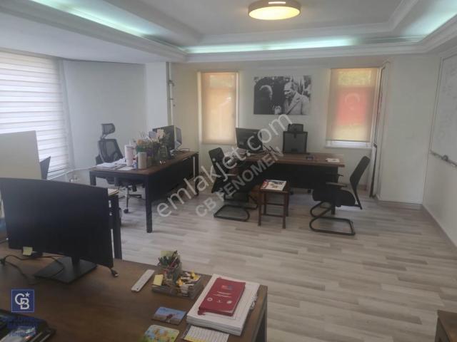 Feneryolu Kuyubaşı Minibüs Yolu Cadde Üzeri Kiralık Ofis 240m²