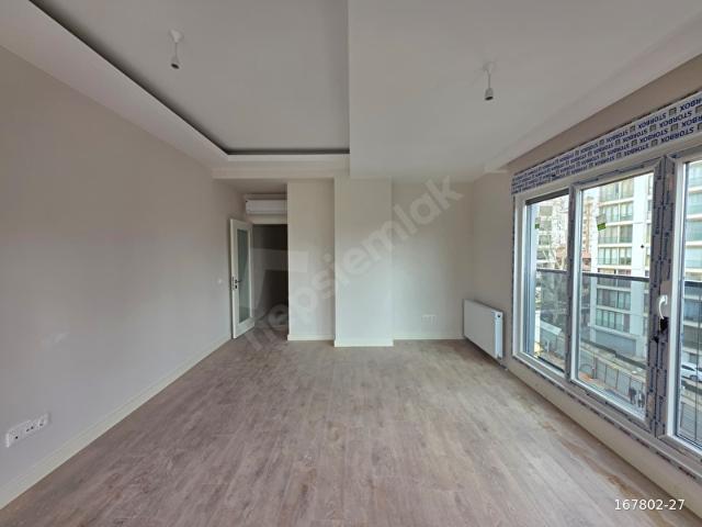 FENERYOLUNDA PRESTİJLİ YAŞAMIN YENİ ADRESİNDE SATILIK DAİRE