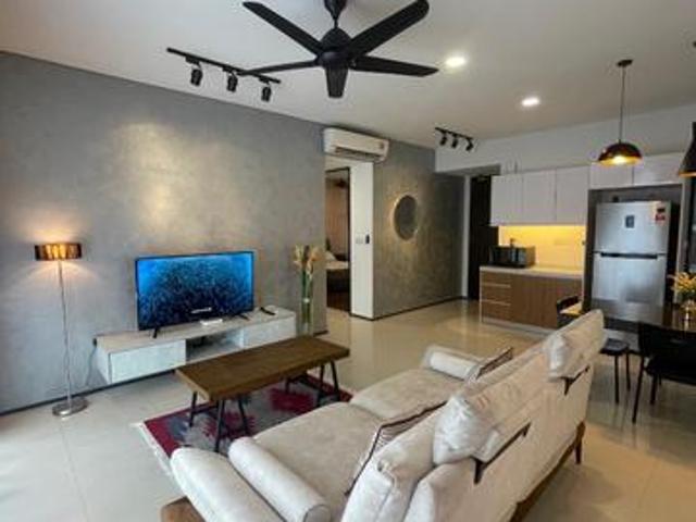 Fennel sentul east renovated with fully furnish unit