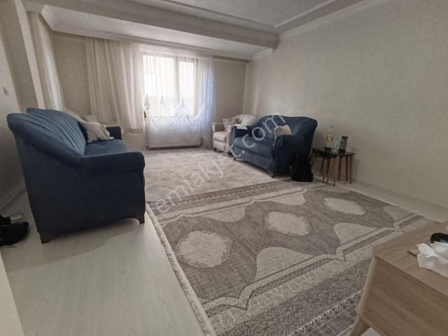 Fenni Muayene Yanında Satılık Daire