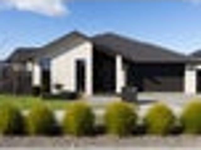 Feel The Luxury – Welcome Home!