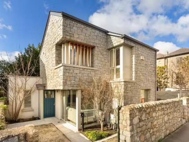 Feenagh Mews, Sandford Avenue, Donnybrook, Dublin 4, D04F8H3 i.