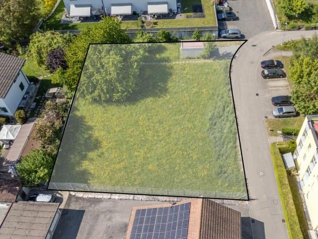 Fehr Immobilien Baulandparzelle von total 1'092m2 an sonniger Lage