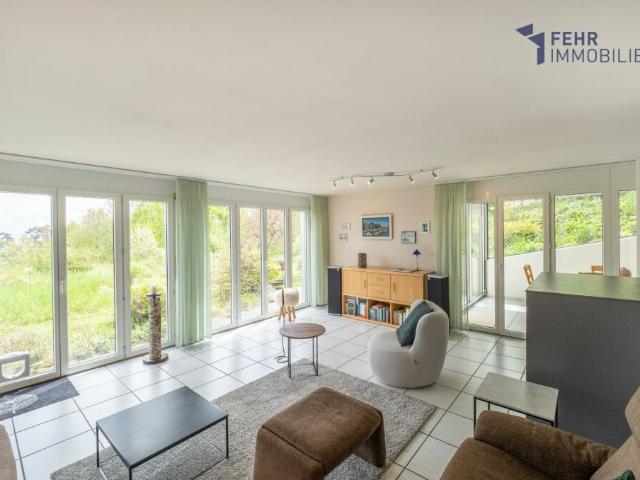 Fehr Immobilien Idyllisch gelegene 4½ Zi. Gartenwohnung