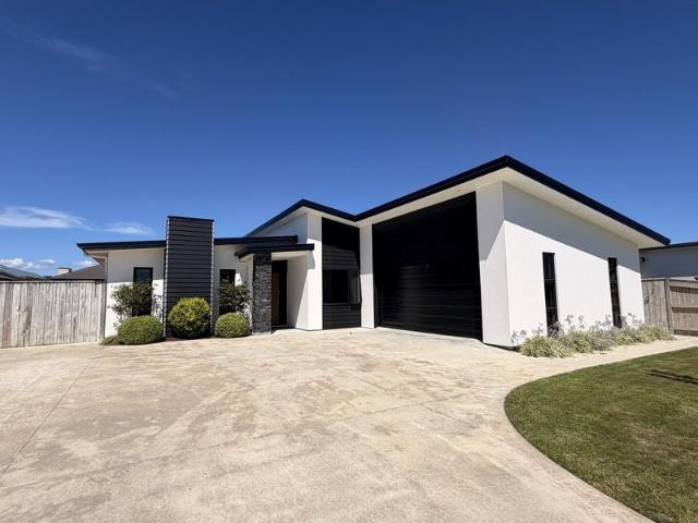 feilding, 4 bedrooms
