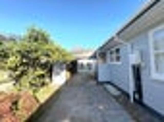 Feilding, 4 bedrooms, $700 pw