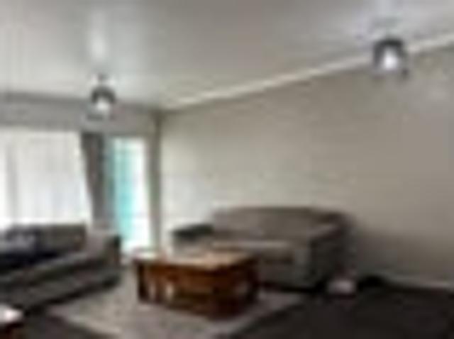 Feilding, 2 bedrooms, $460 pw