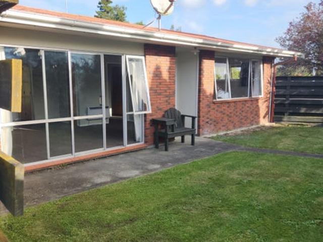 Feilding, 2 bedrooms