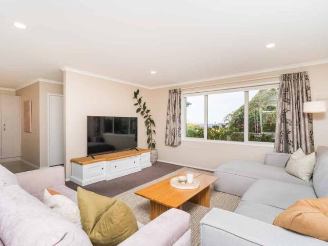 Feilding Three Bedroom Executive Living