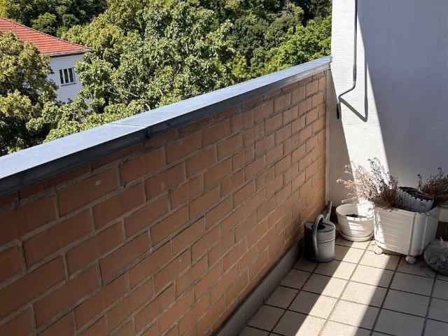 Feine Balkonwohnung mit Himmelsblick* Aufzug + TG Stellplatz