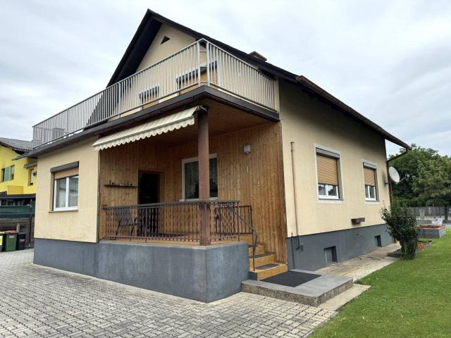 Feldkirchen bei Graz, Flughafen nahe, Einfamilienhaus Mehrfamilienhaus mit 2 Wohnungen, ca. 147,50 m², 4 Zimmer, Grund 442 m²