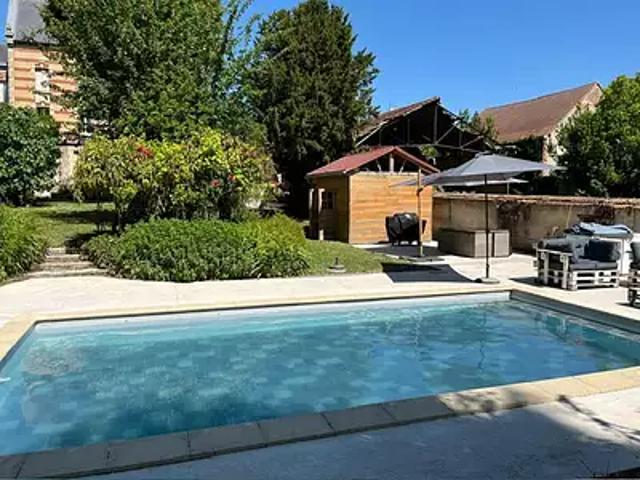 Fère Champenoise 51230 Achat / Vente maison 9 pièces t9 piscine cave