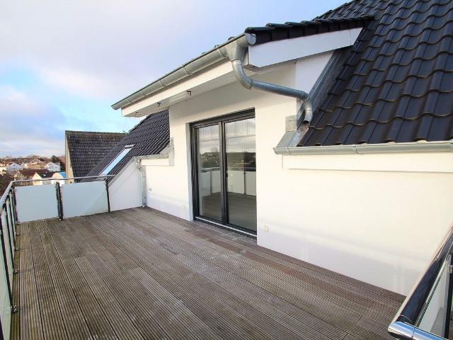 Ferienvermietung erlaubt, Erstbezug! Exklusive Traum Penthousewohnung mit sonniger Dachterrasse!