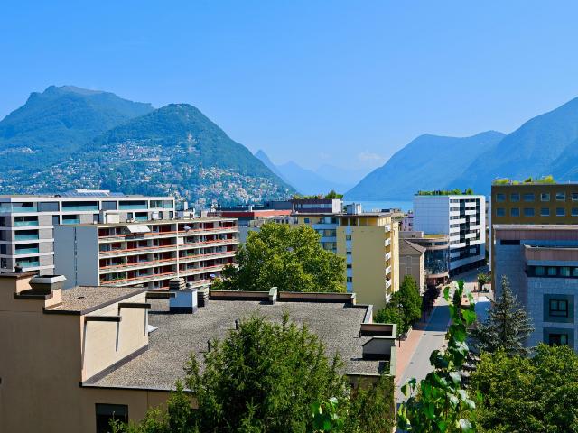 Ferienhaus Modernes Apartment mit teilweisem Seeblick