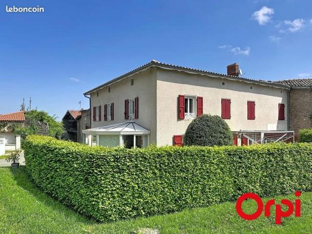 Ferme 4 pièces 200 m²