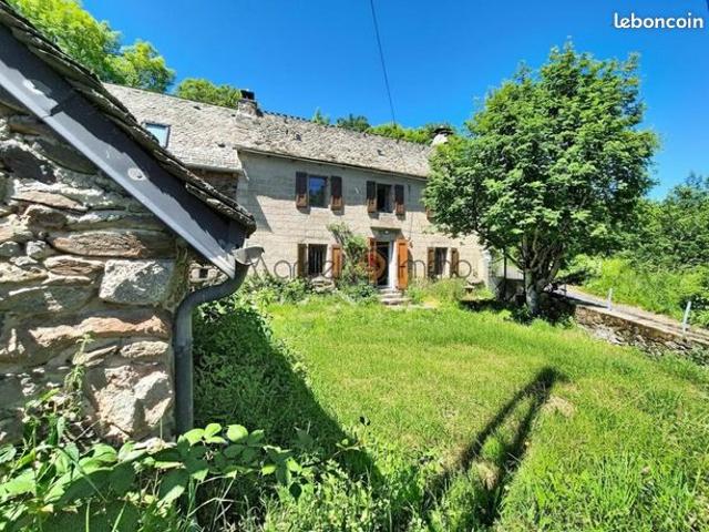 Ferme 4 pièces 200 m²
