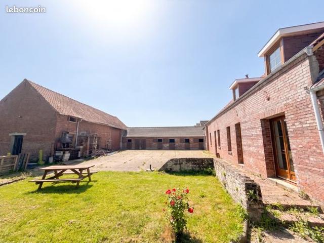 Ferme 5 pièces 150 m²